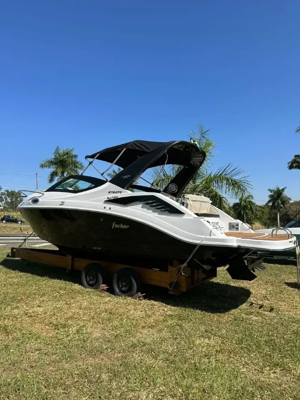 Lancha Focker 272 Gtc Edition Motor Merc 6.2 300hp Eletronic - Foto 7