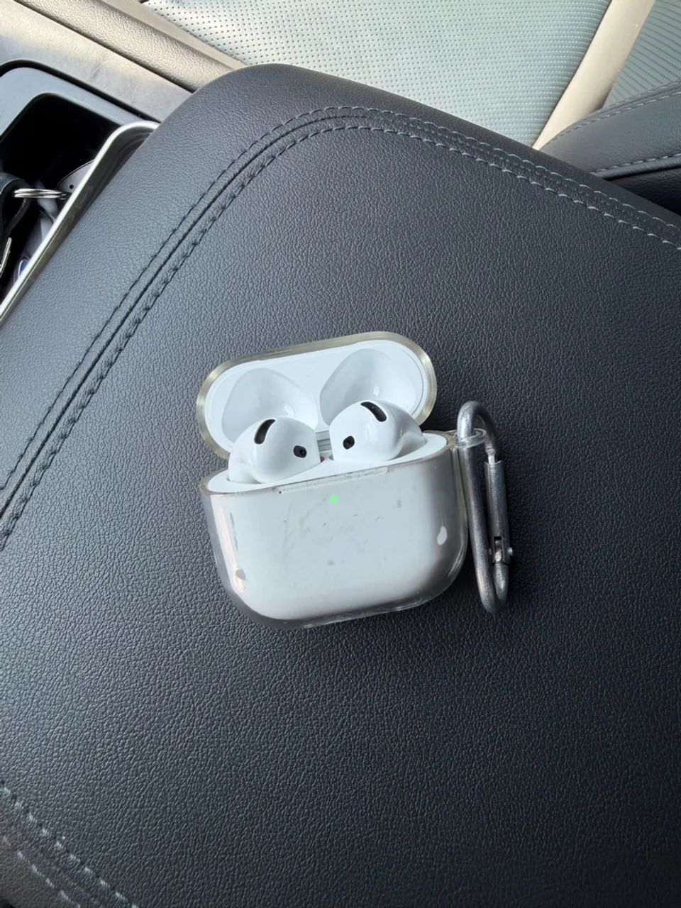 Air pods 4 com cancelamento de ruído 