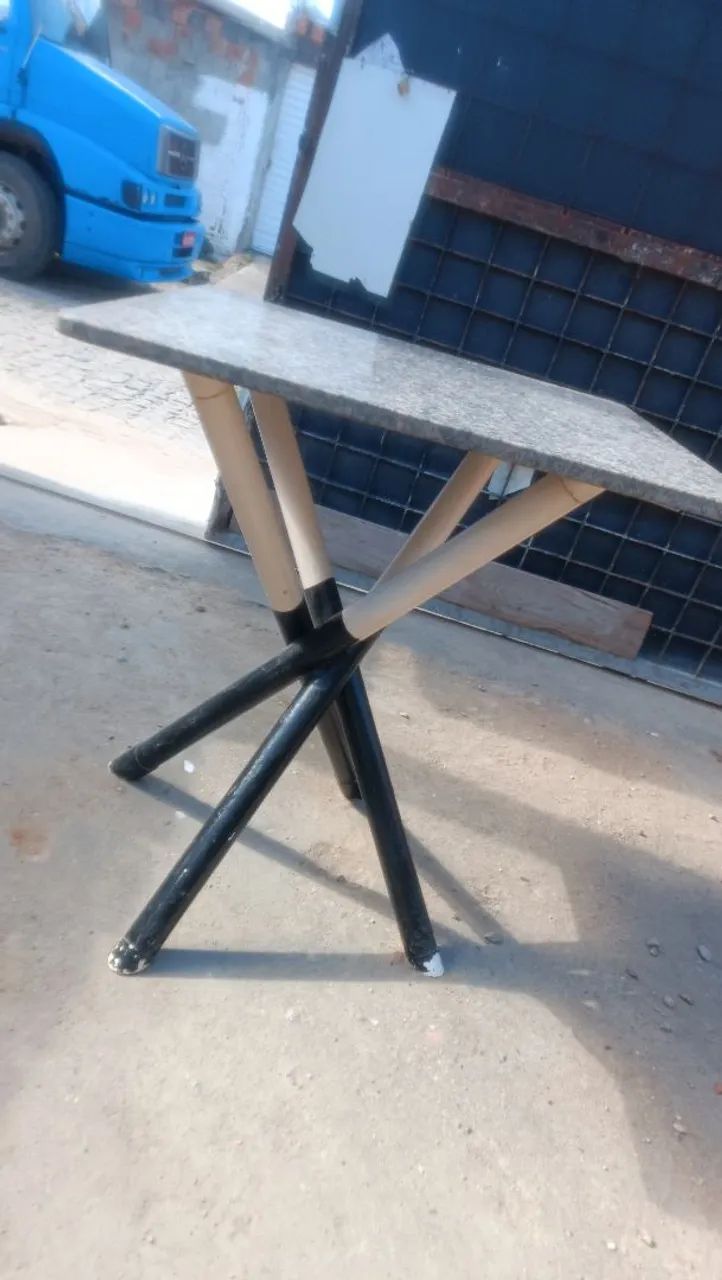 Mesa de mármore 