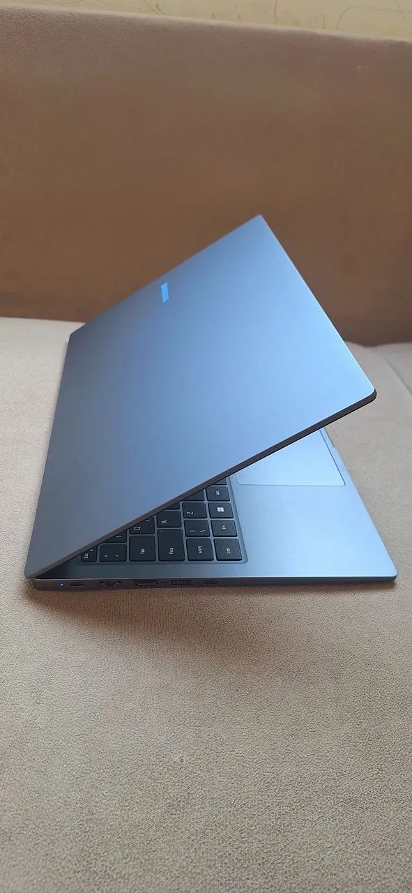 Samsung galaxy book 4   - Foto 2