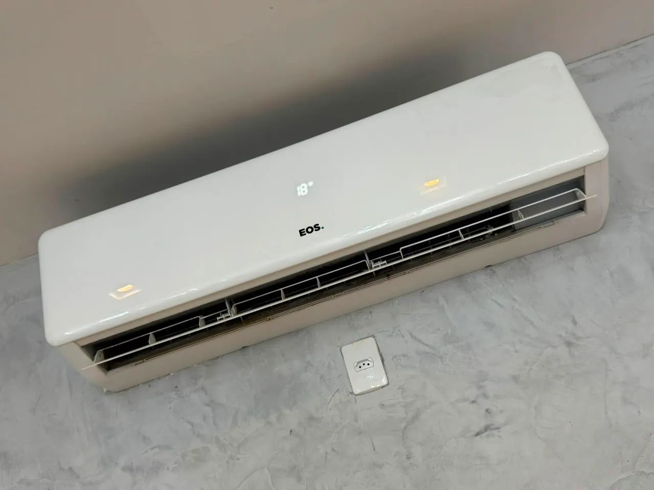 Ar condicionado EOS 24.000 BTU
