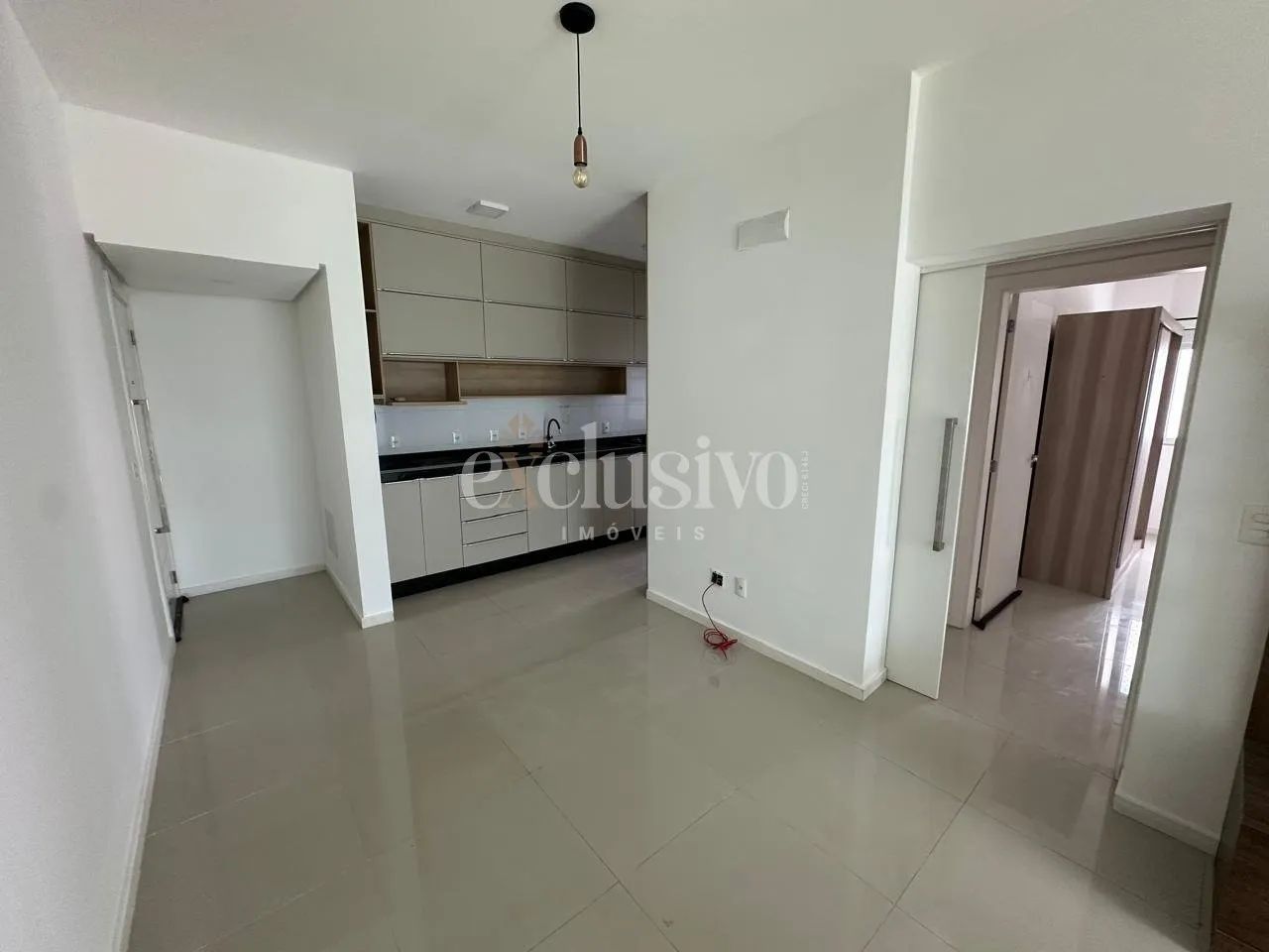 Apartamento com 2 dormitórios, 1 suíte em condomínio com lazer - Foto 4