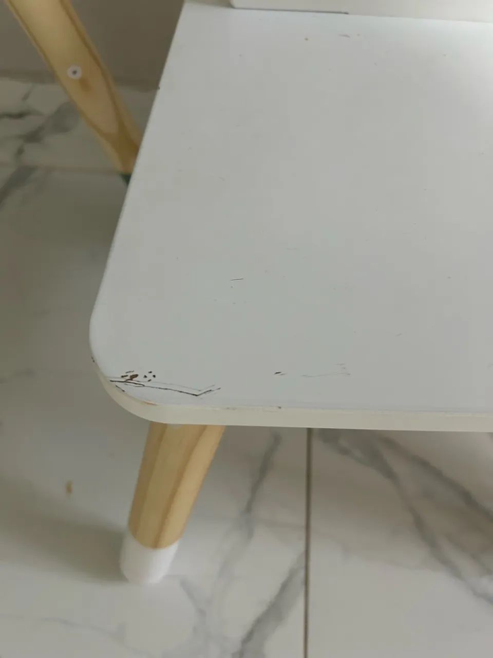Mesa infantil com 2 cadeiras - Foto 2