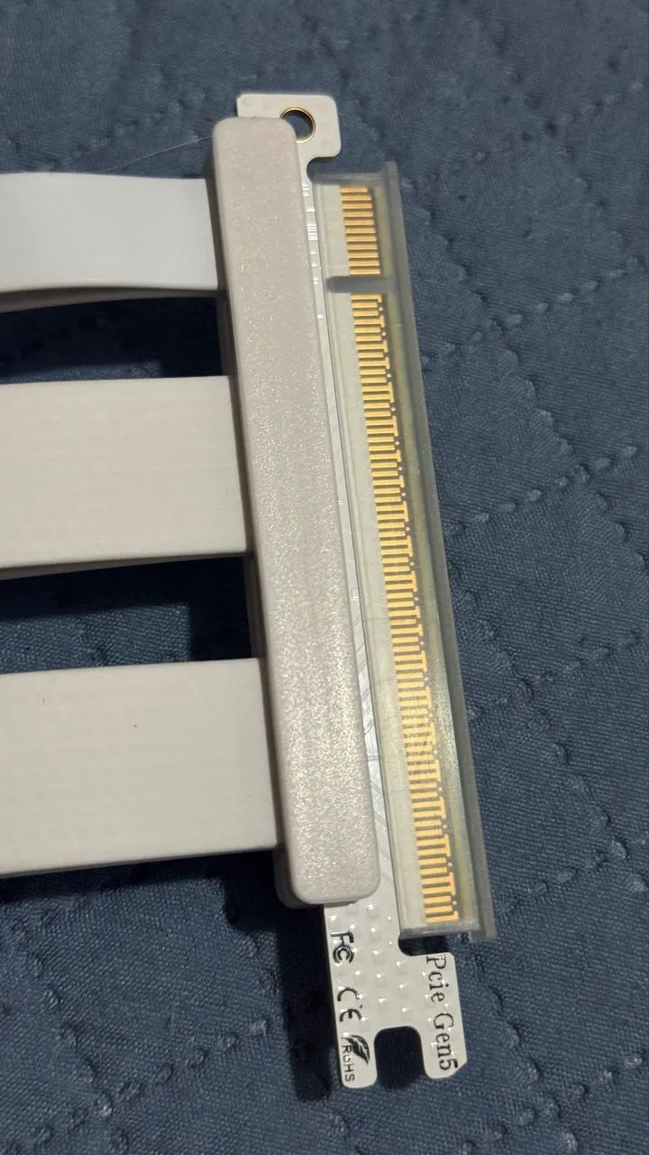 Cabo Riser PCIe Gen 5.0 - Branco