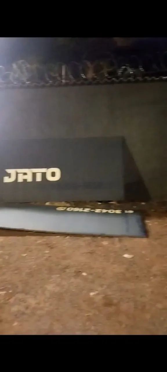 Vendo placa de PVC de 10 metros usada pra loja sem Nome conservada  - Foto 3