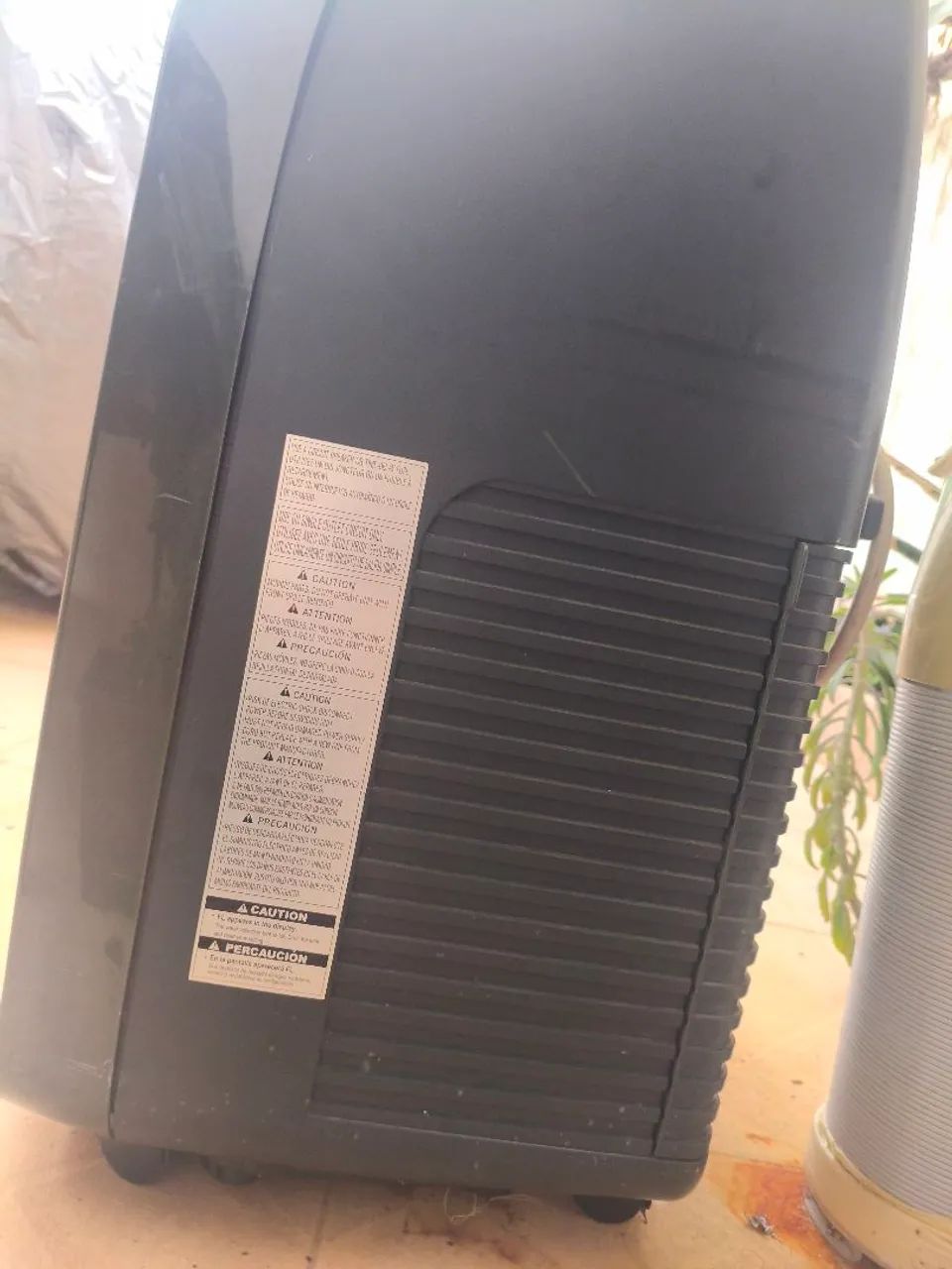 Ar-condicionado portátil LG 12.000 BTUs - Foto 3