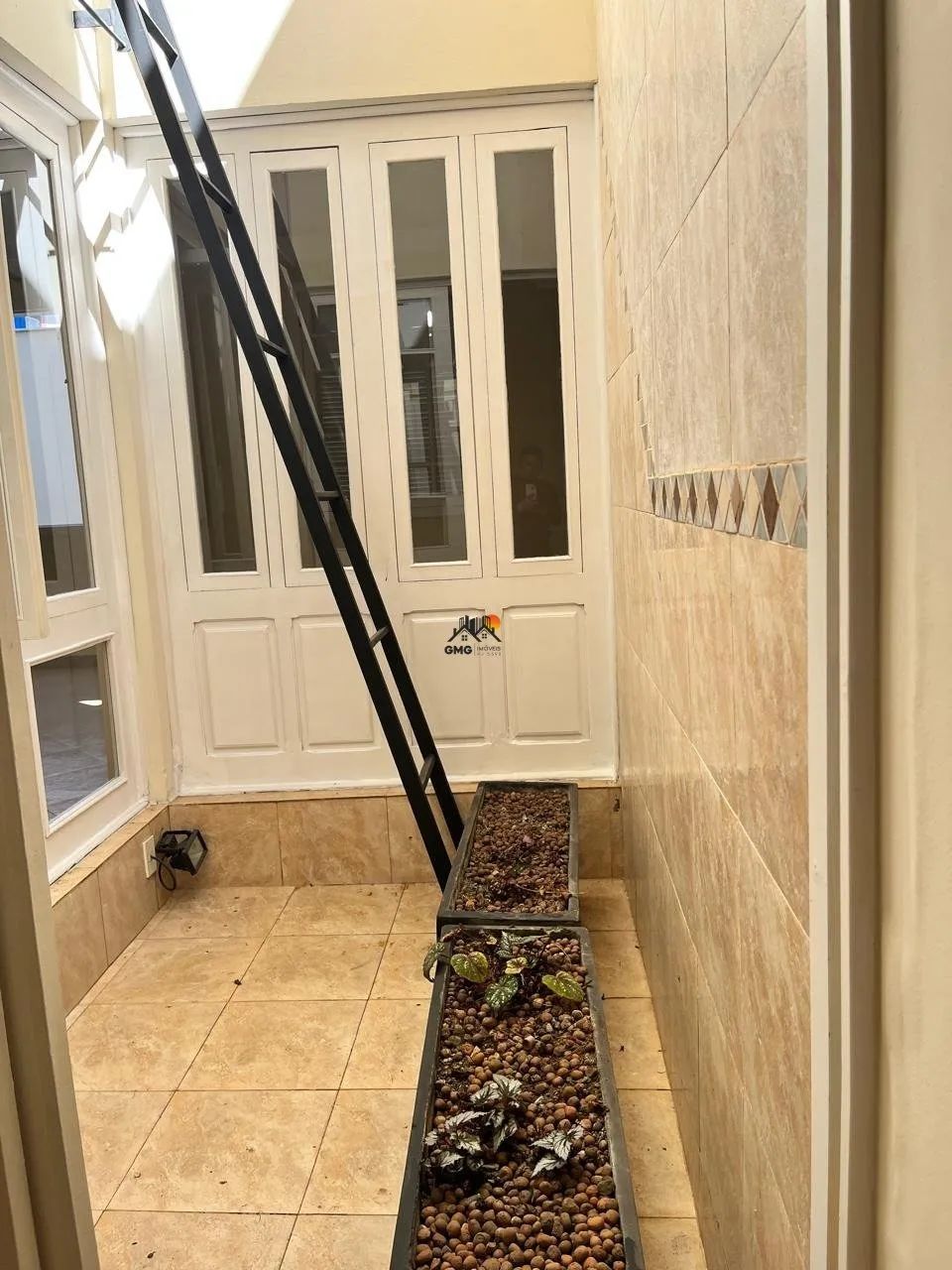 Casa com suítes, hidromassagem e closet - Foto 4