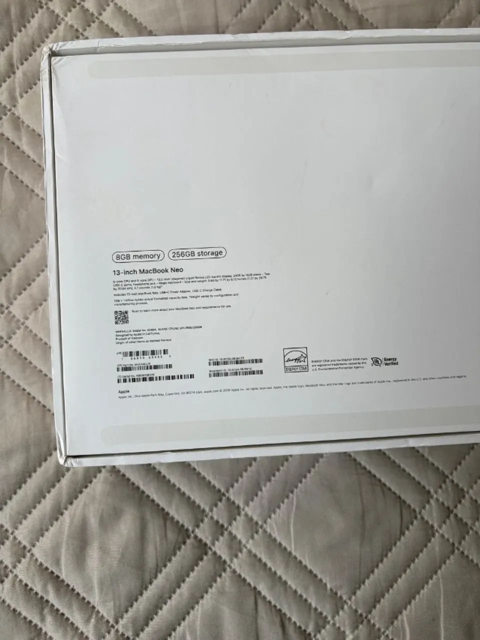 Apple Macbook Neo - 256GB Silver + Apple Magic Mouse Preto - Foto 5