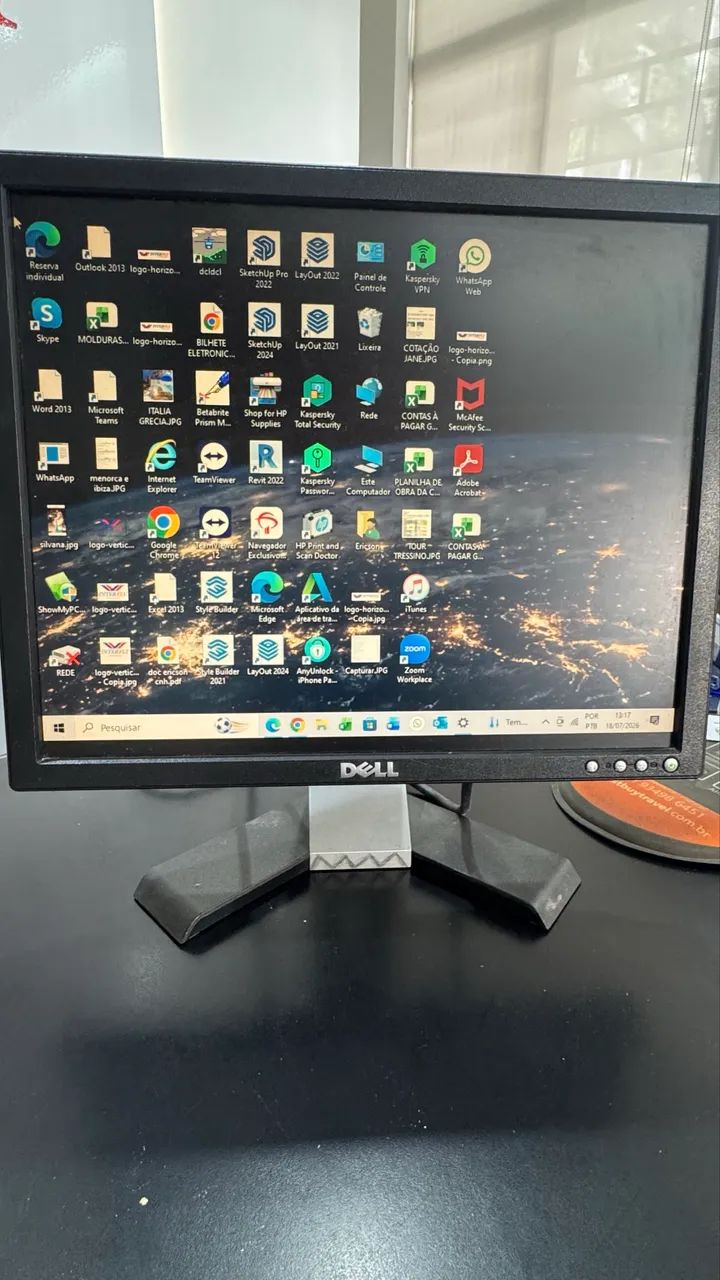 monitor LCD Dell, modelo E178FPc. 17 polegadas 