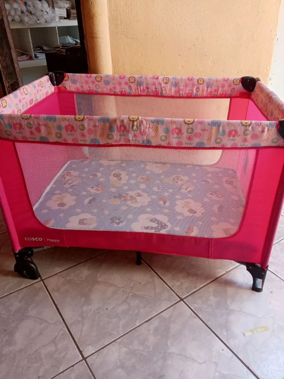 Berço Cercado Menina Cosco 