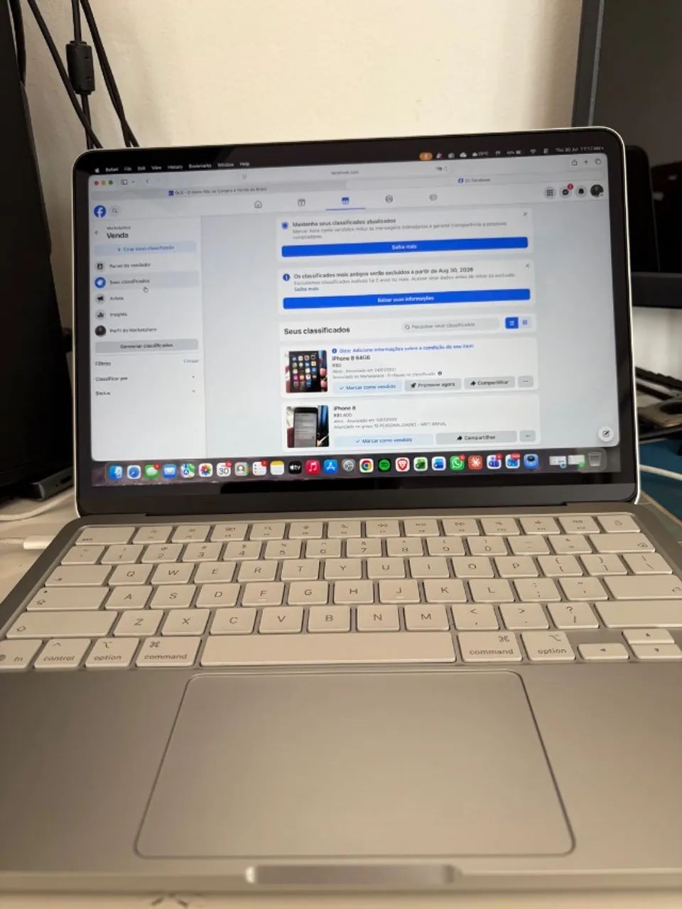 Apple Macbook Neo - 256GB Silver + Apple Magic Mouse Preto