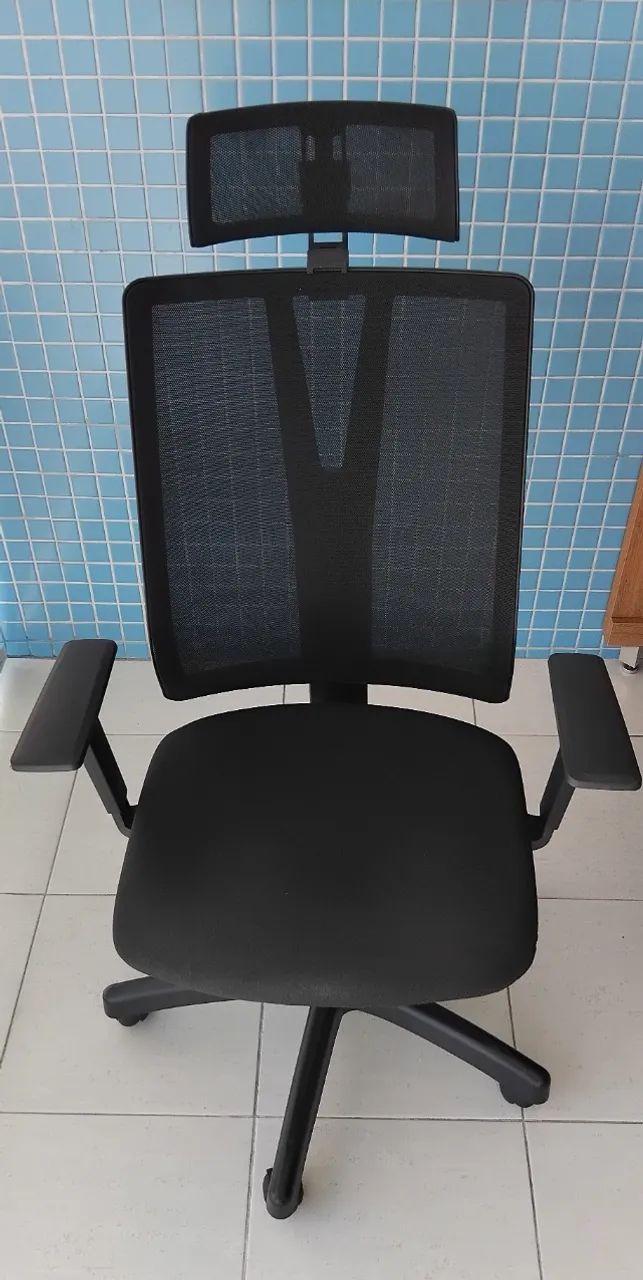 Cadeira de escritório ergonômica tipo presidente - Foto 2