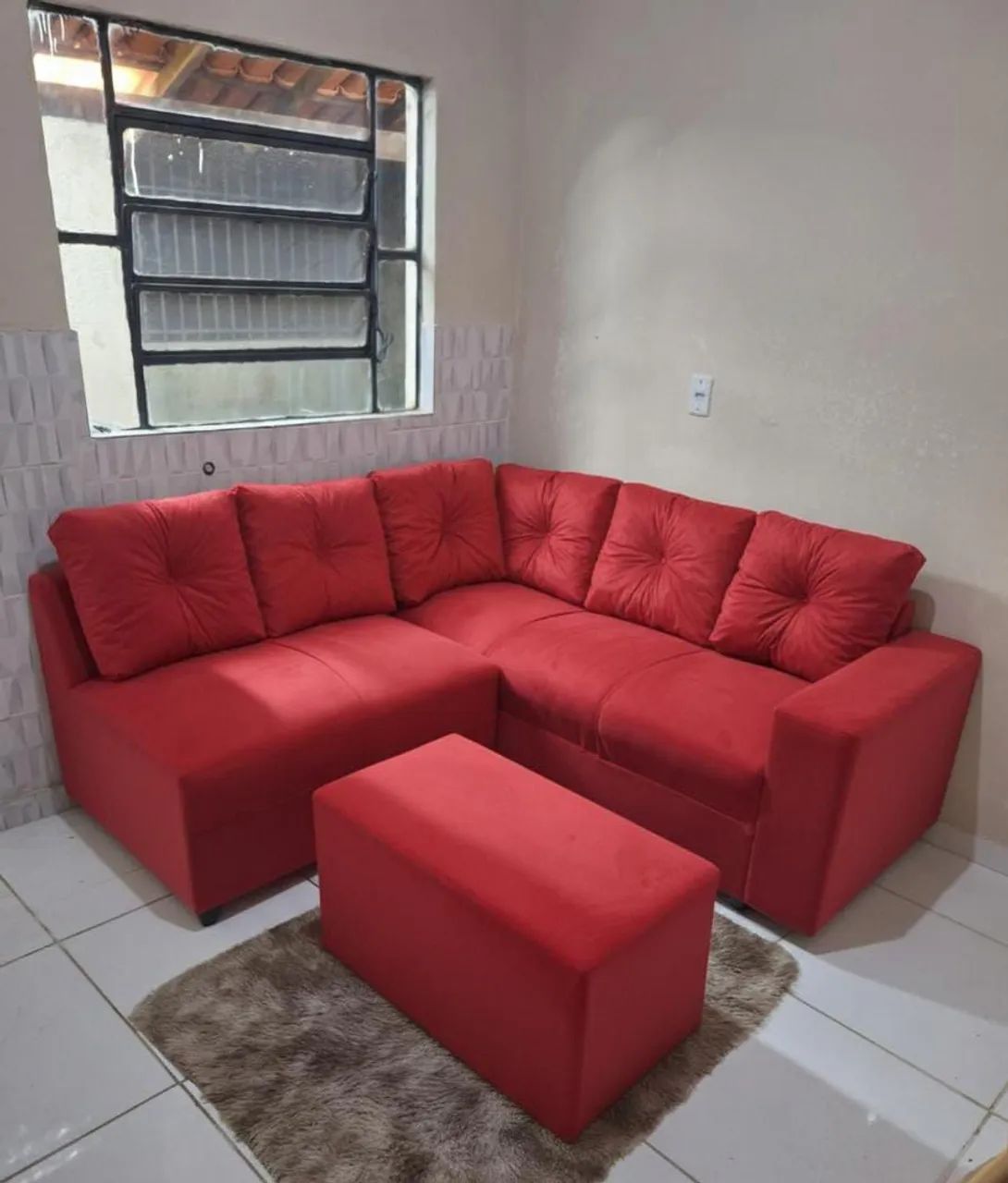 Sofá de canto com puff novo - Foto 2