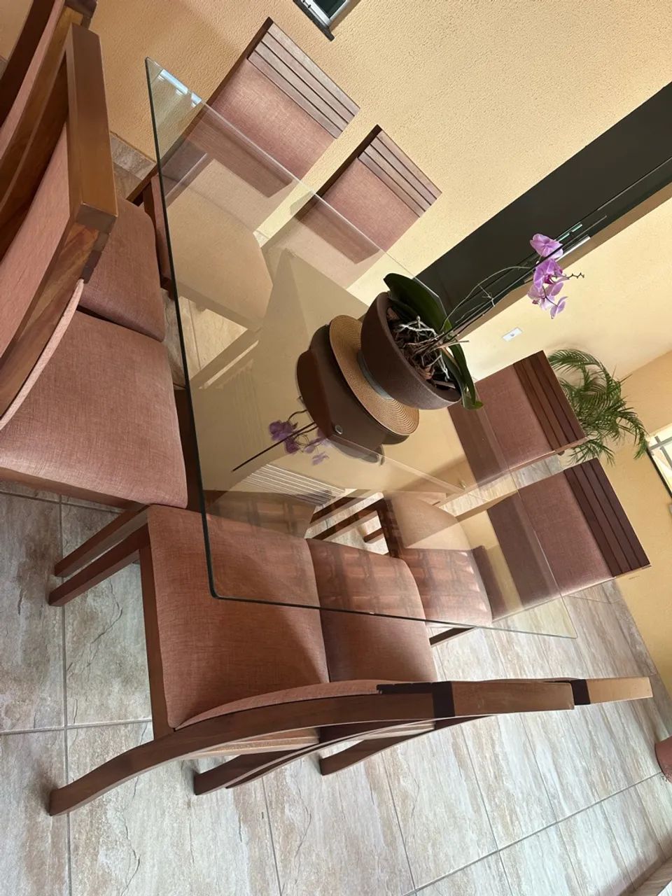 Vendo mesa sala de jantar semi nova  - Foto 3