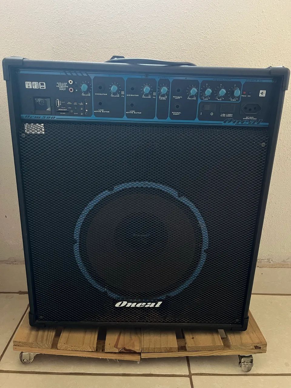 Caixa amplificada Oneal