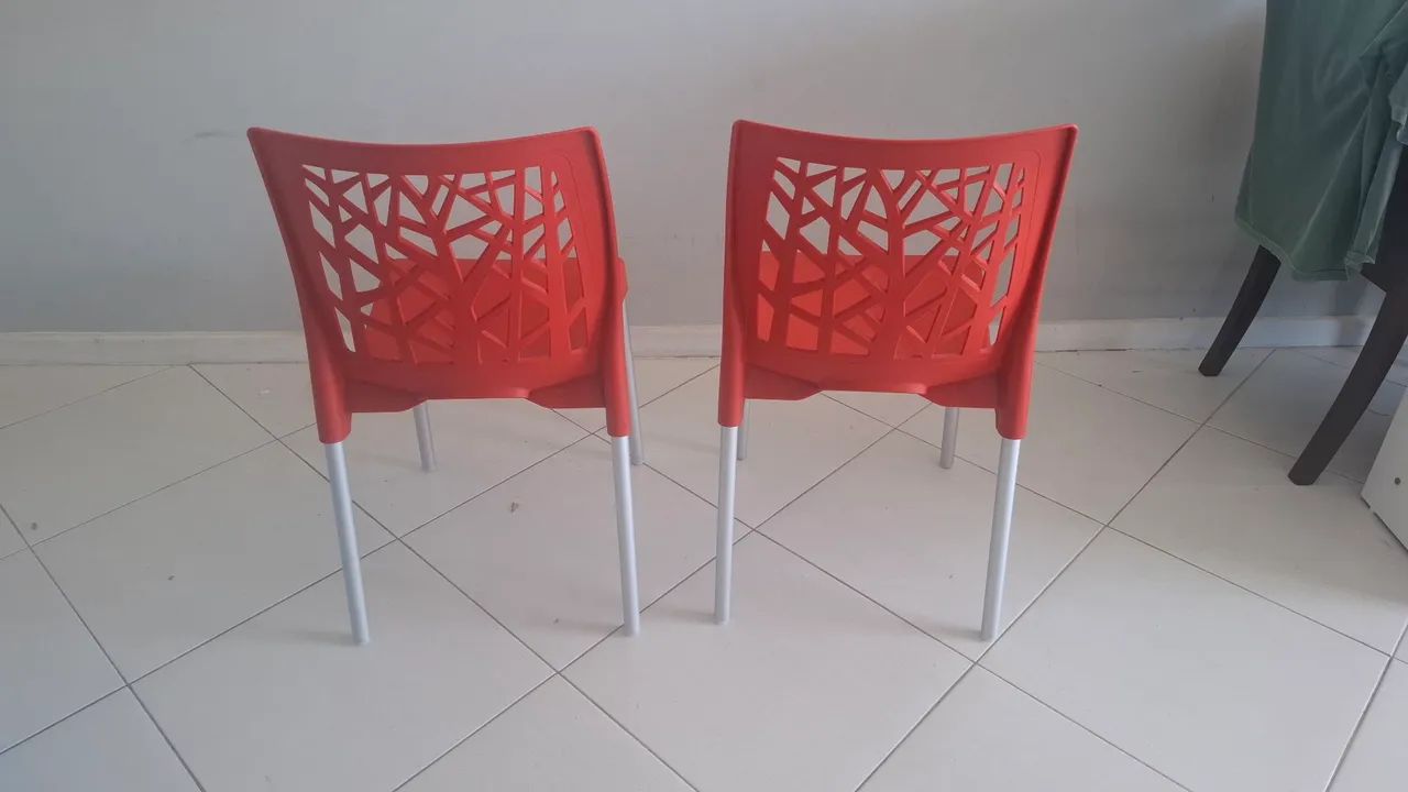 Cadeiras de plástico OPORTUNIDADE! - Foto 5