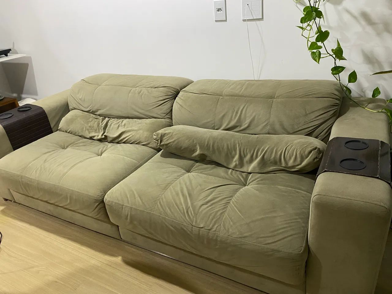 Sofá Artefacto 4 lugares 