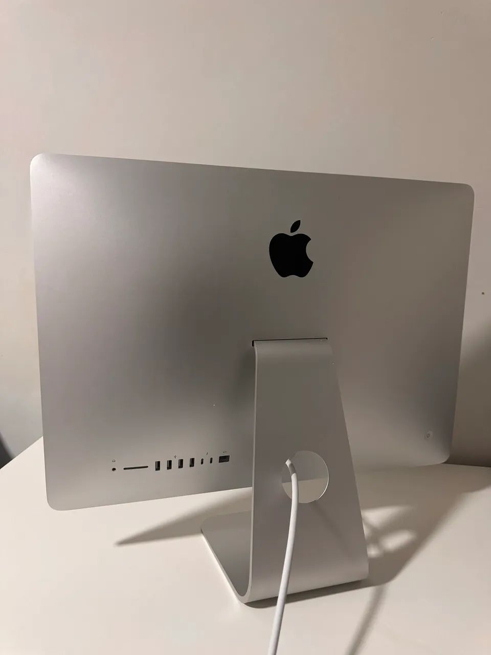iMac 21,5 Retina 4K 2017 i7 16GB SSD 1TB - Computadores e Desktops