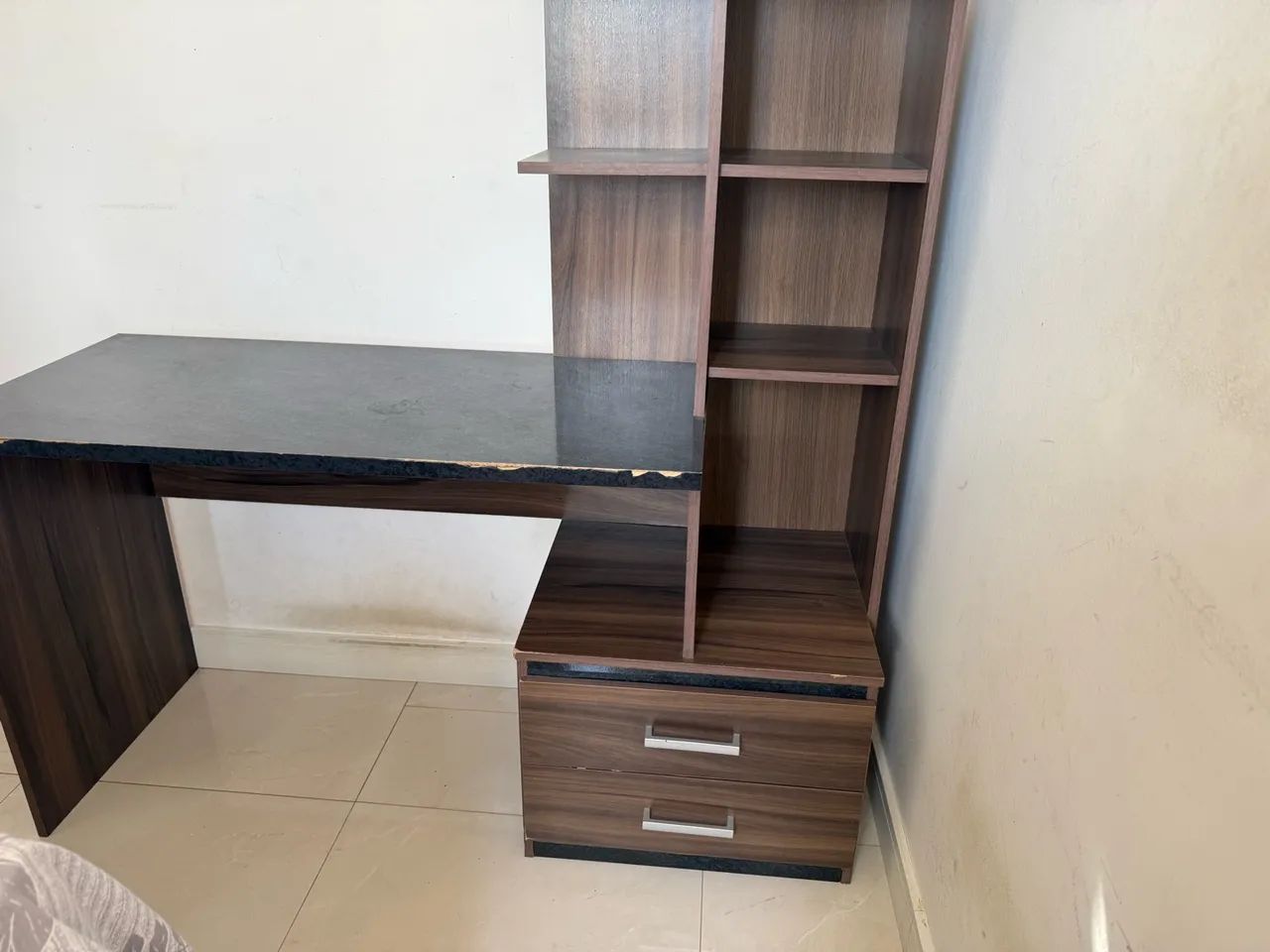 Escrivaninha com Estante e Gavetas  - Foto 4