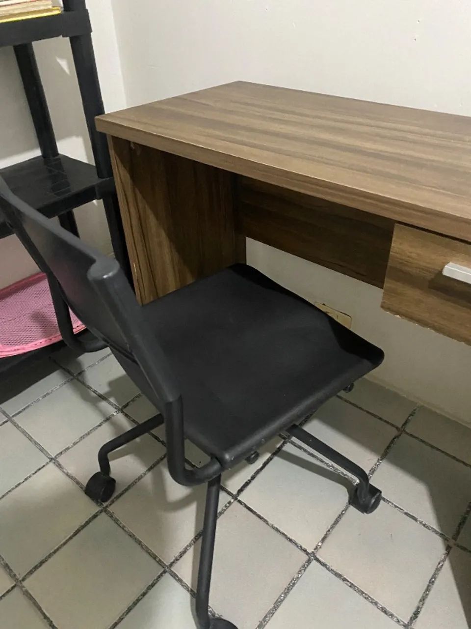 Escrivaninha + cadeira - Foto 4