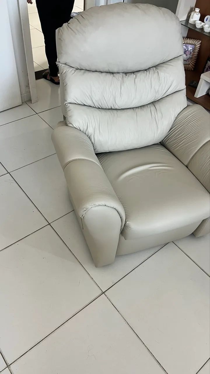 Poltrona confortável praticamente nova