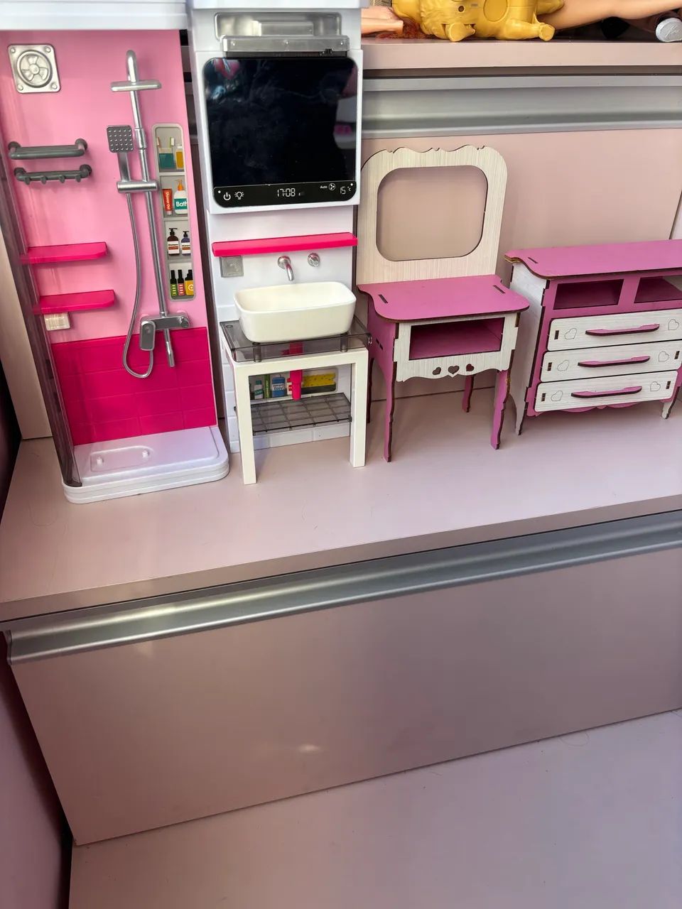 Barbie quarto (leia a descrição ) - Foto 4