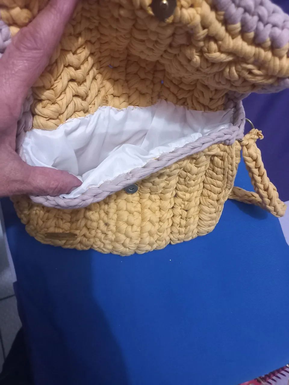 Bolsa de crochê fio de malha 