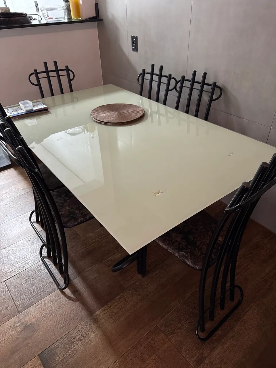 Mesa de ferro com tampo de vidro  - Foto 2