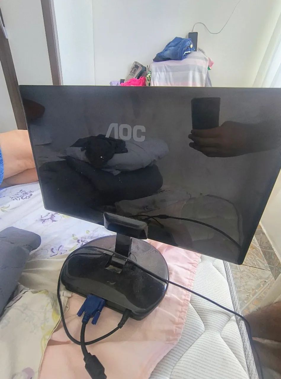 Monitor 19" funcionando - ideal para uso básico - Foto 3