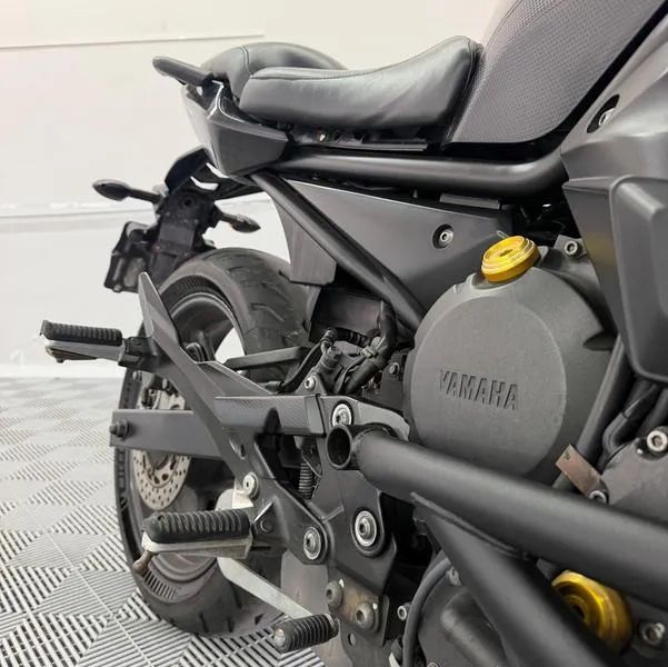 YAMAHA XJ6 N ABS 2017 - Foto 5