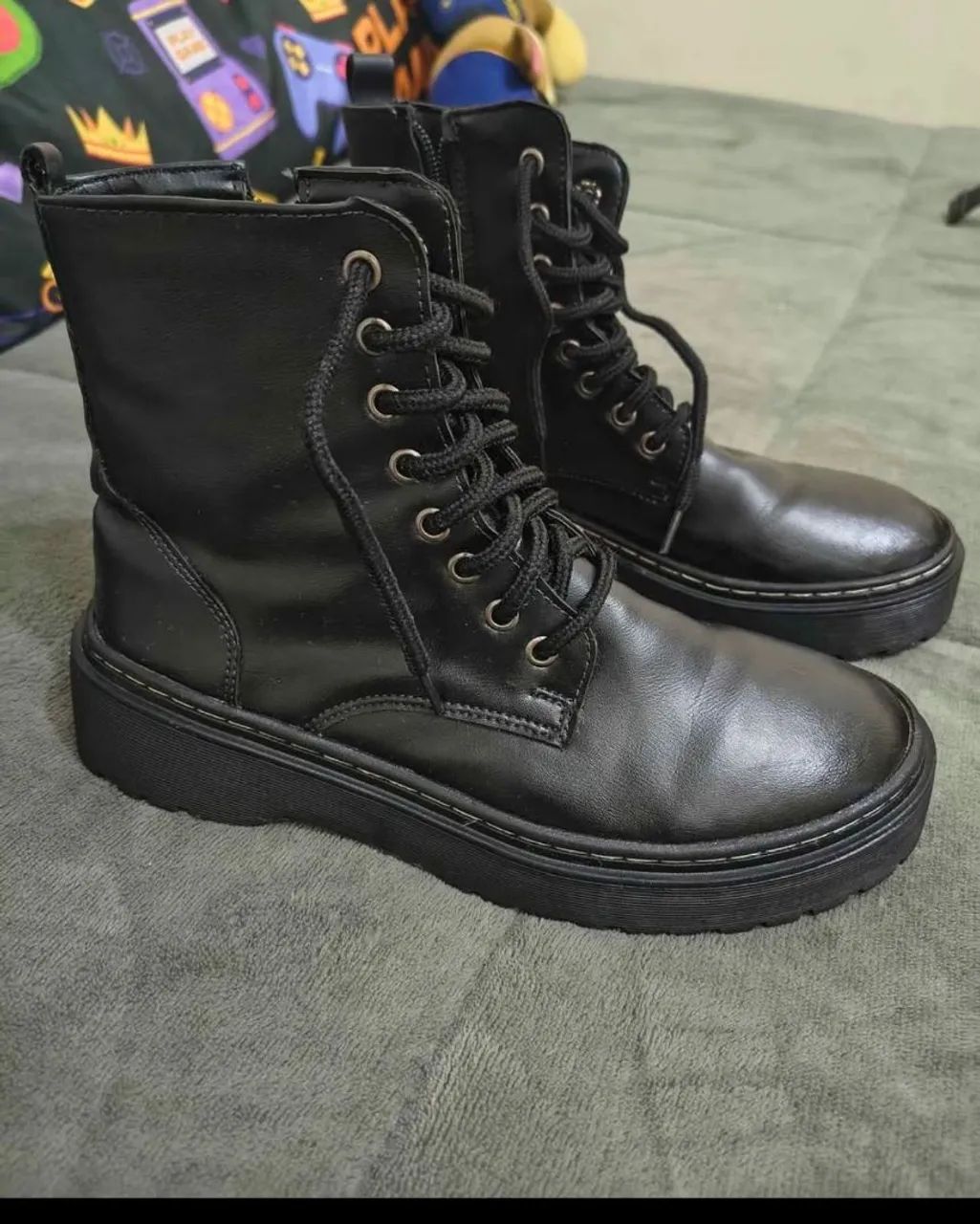 Bota coturno preta  - Foto 2