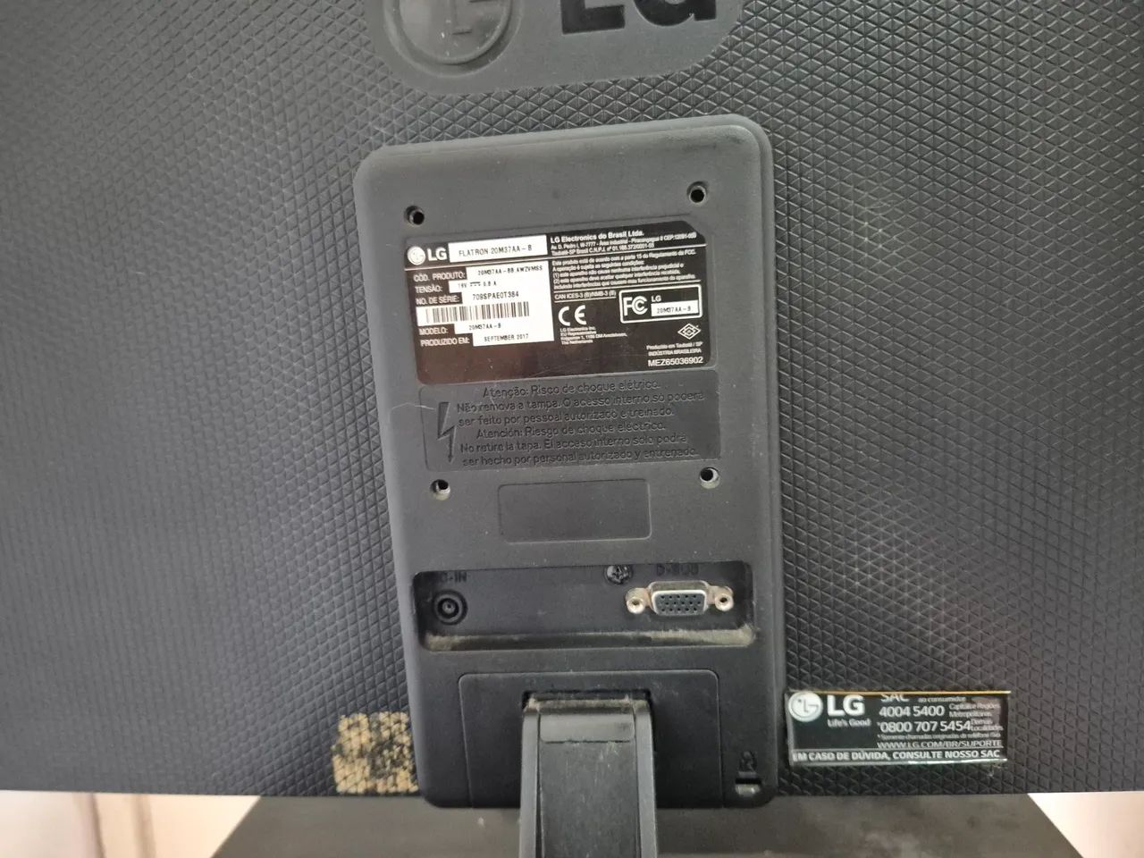Monitor LG LED 19,5" - Flatron 20M37AA-B - Foto 5