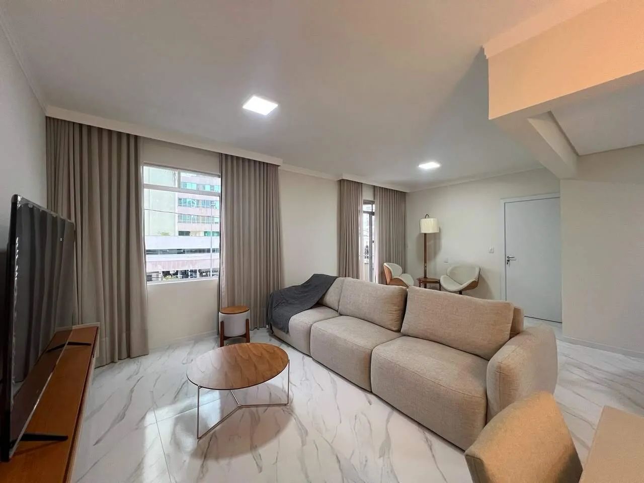 Aluguel | Apartamento 3 quartos | Centro - Foto 2
