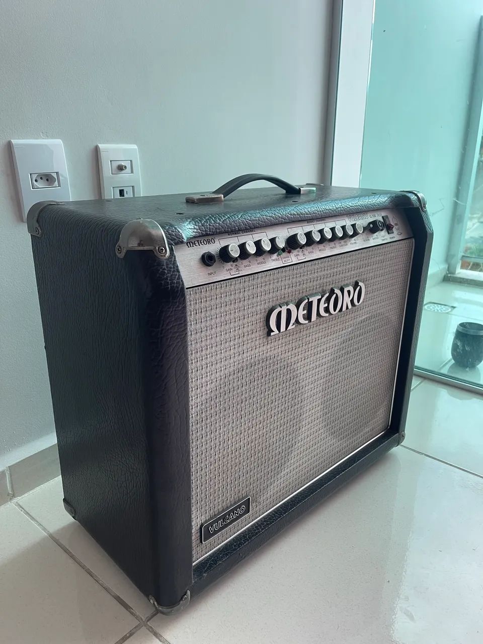 Caixa meteoro vulcan G100