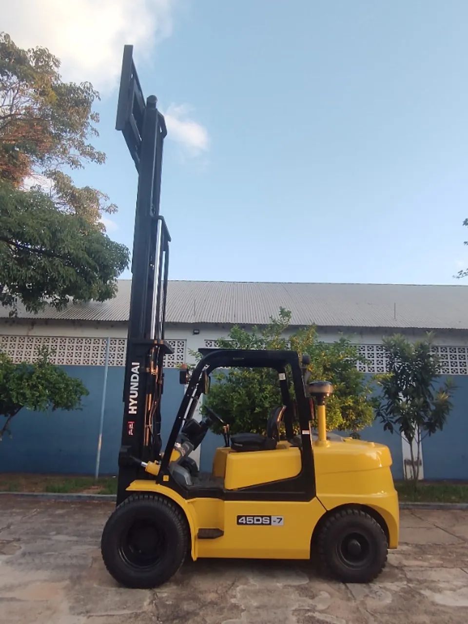 Empilhadeira Hyundai 4,5T * Diesel com 8 mil horas * 2010 - Foto 6