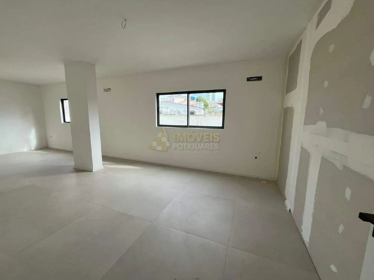 Sala comercial na Ângelo Varela em Tirol para locação. - Foto 2