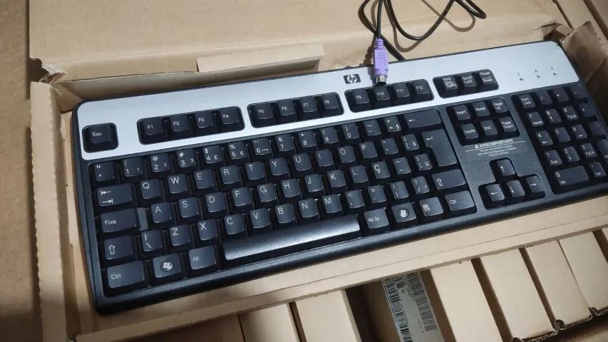 Lote com 60 teclados para computador (PS2 e USB) - Foto 2