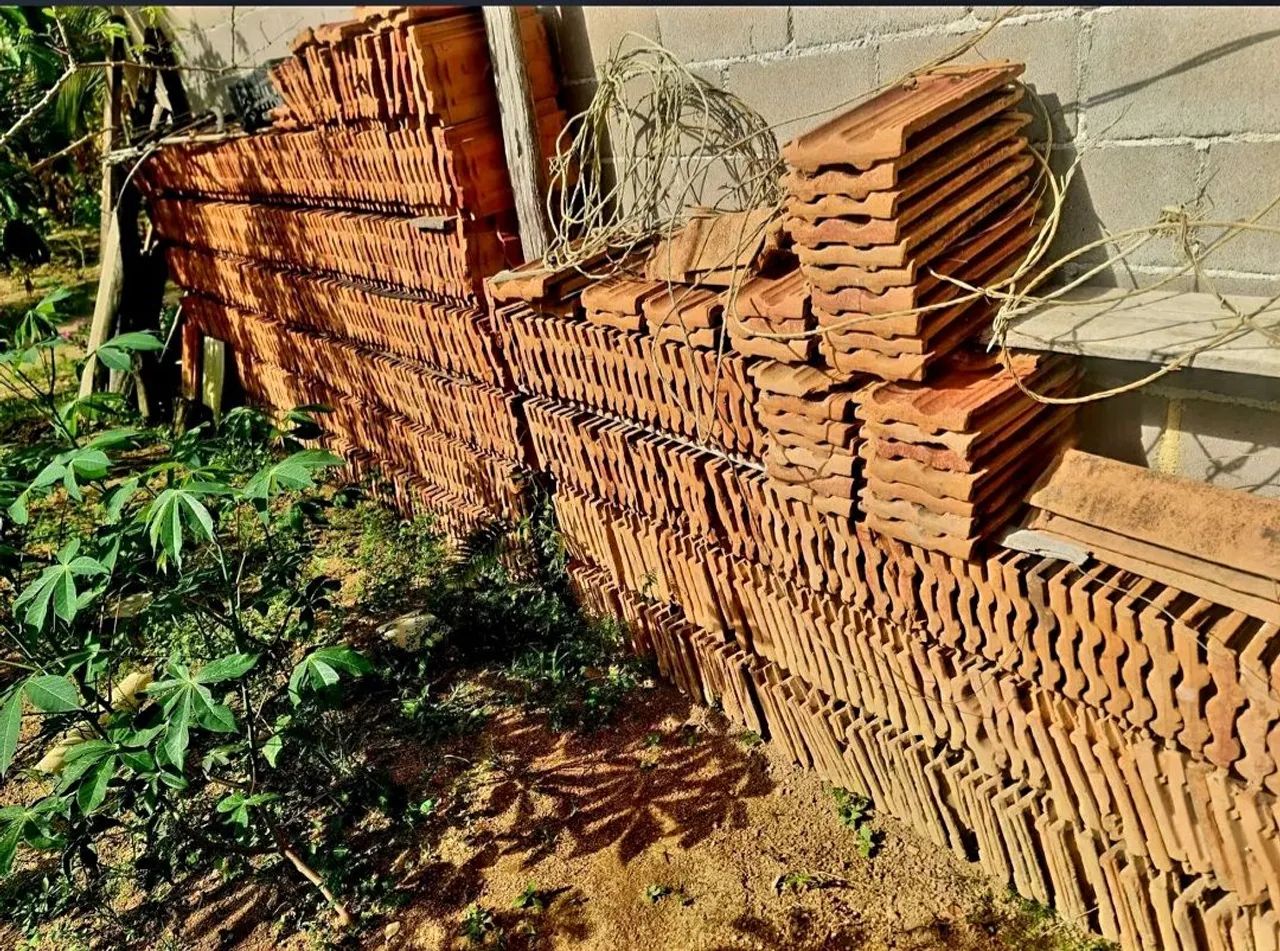 Vendo telhas francesas.  - Foto 2