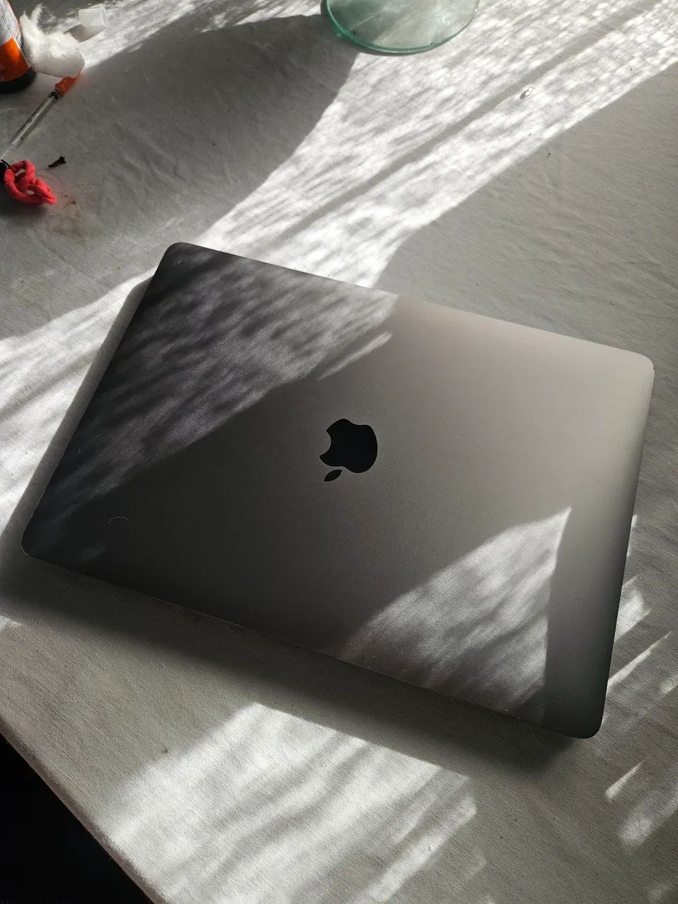 Macbook air 2020 core i3 256gb 8gb ram 