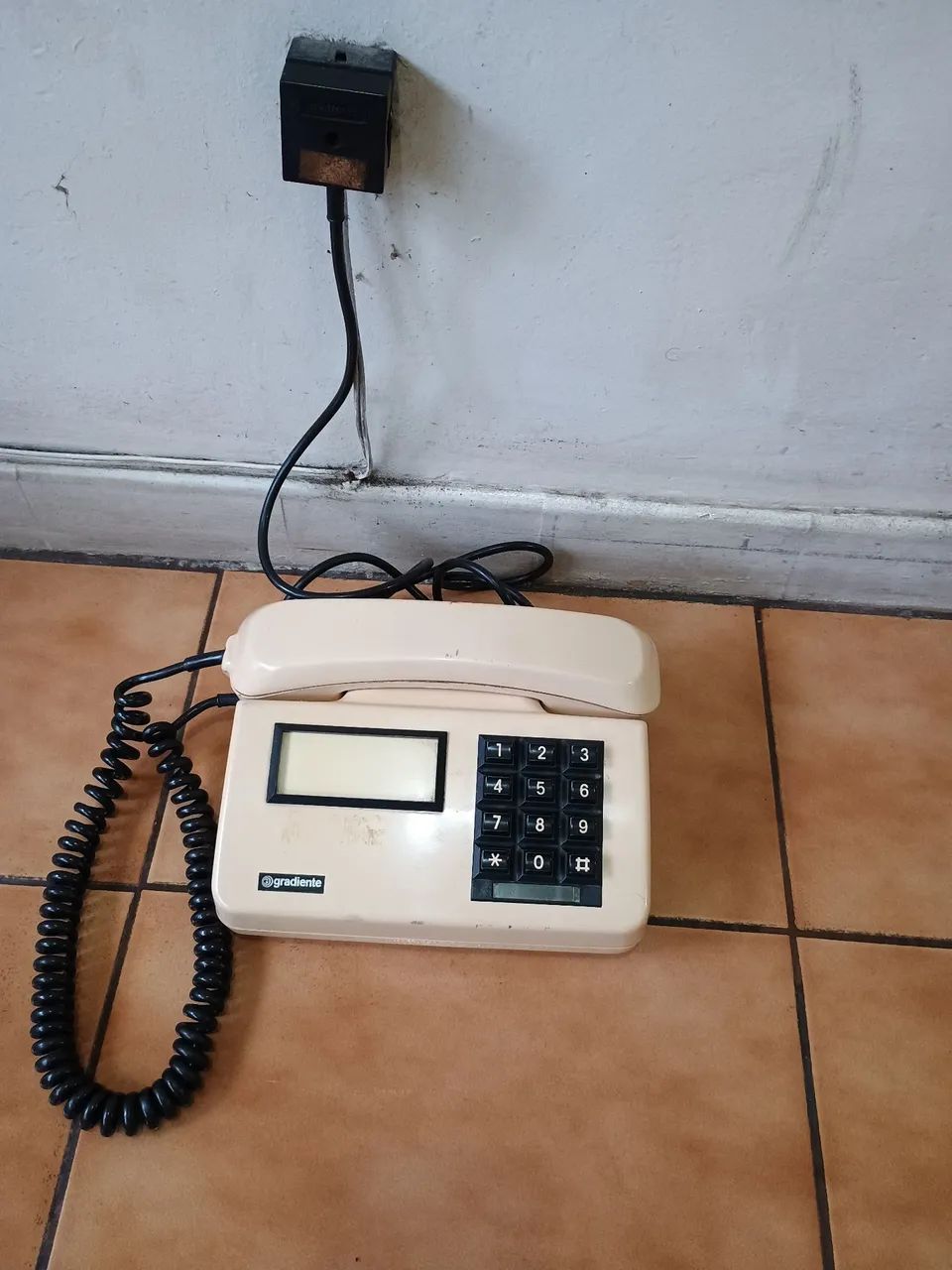 Aparelho telefone antigo. - Foto 4