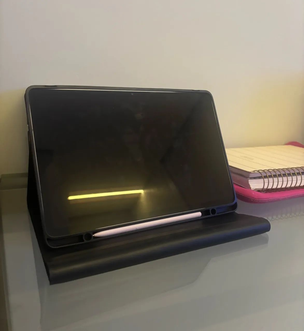 Tablet Samsung Galaxy S9 FE + capa e teclado. 