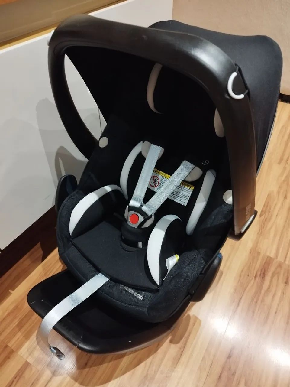 Bebê Conforto MAXI-COSI Peblle Plus com Base Inteligente ISOFIX - Impecável!!! OFERTA !!!