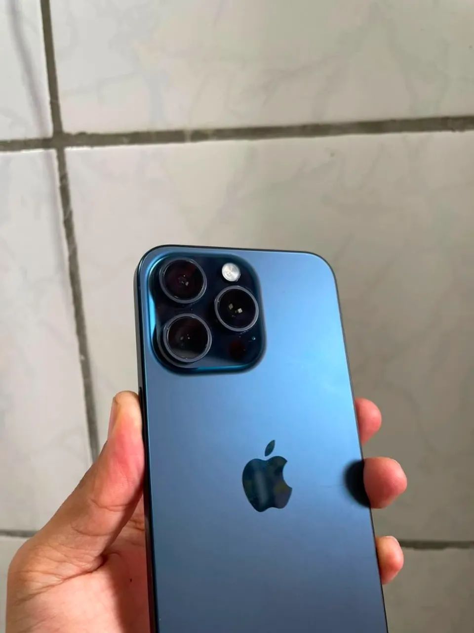 iPhone 15 Pro Max - Foto 2