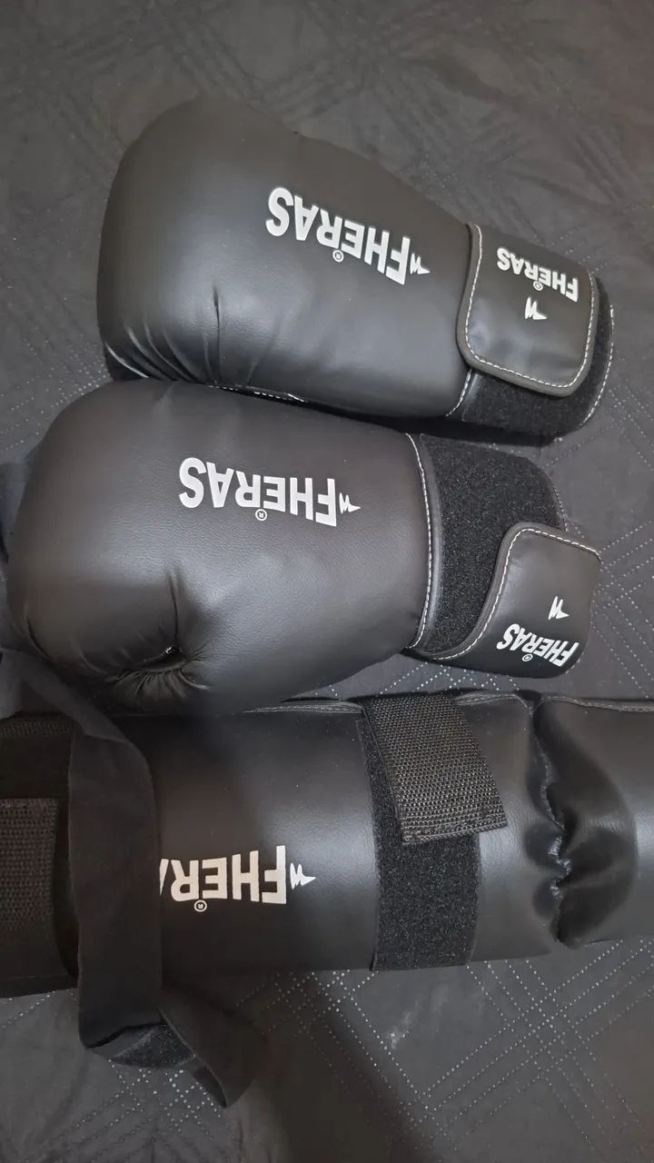 Luva de boxe + caneleira