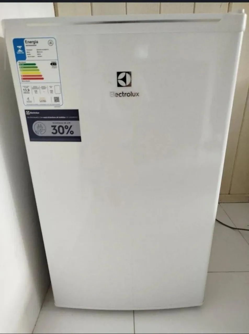 Frigobar Eletrolux 122L