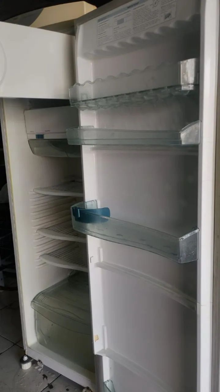 Geladeira Eletrolux  - Foto 2