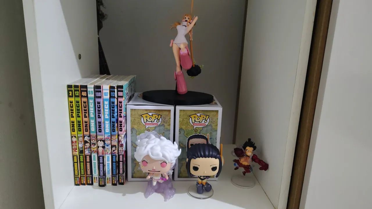 action figure/funko pop e mangas tudo junto