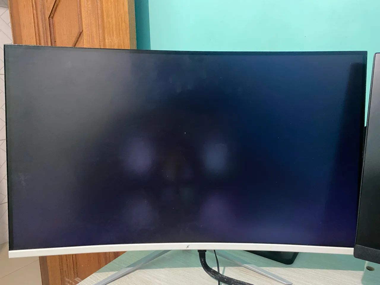 MONITOR SUPERFRAME 240hz tela preta 