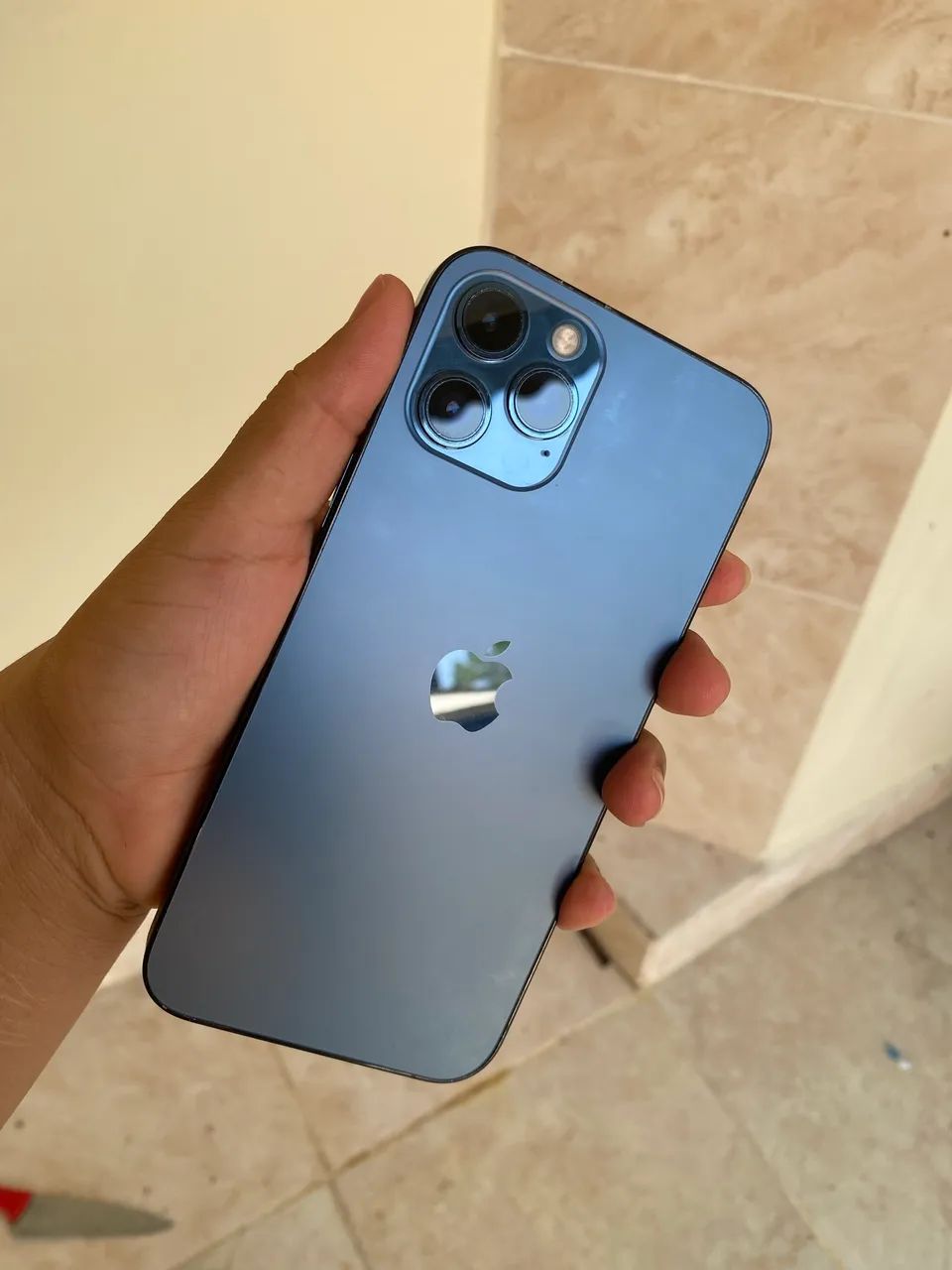 iPhone 12 Pro max semi novo 