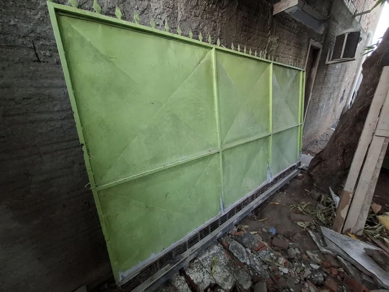 Vendo Portão de Ferro - Foto 2